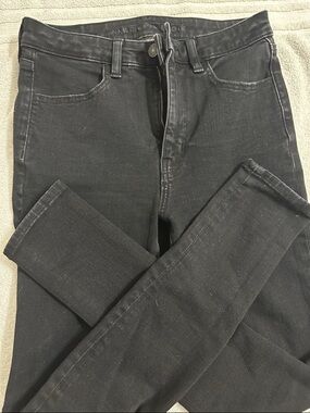 American Eagle Outfitters Women’s Skinny Jeans — Black